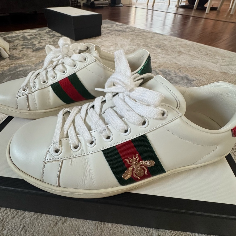Gucci White Sneakers with Bee Green and Red Stripe